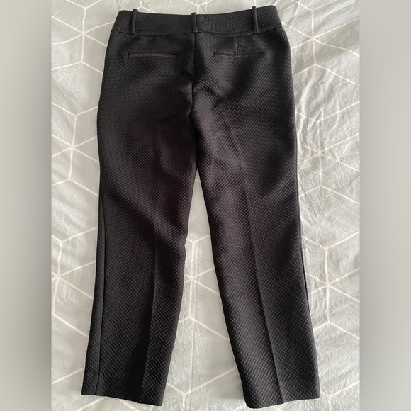 LOFT Marisa black textured tapered pants sz 6 - Picture 3 of 5